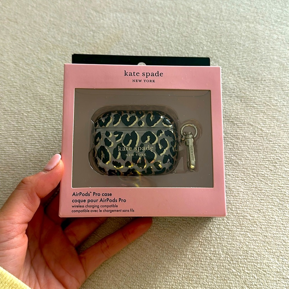 Kate Spade AirPods Pro case